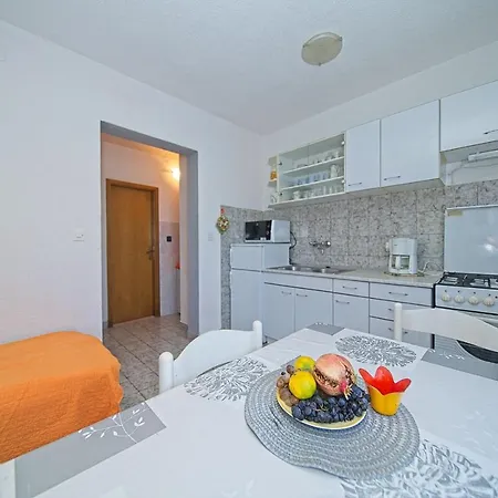 One Bedroom Lada Apartment
