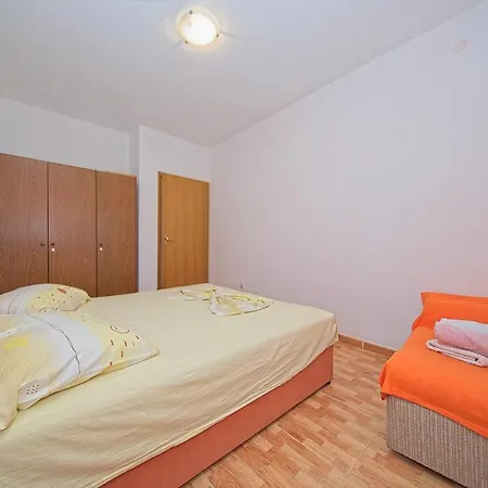 One Bedroom Lada *